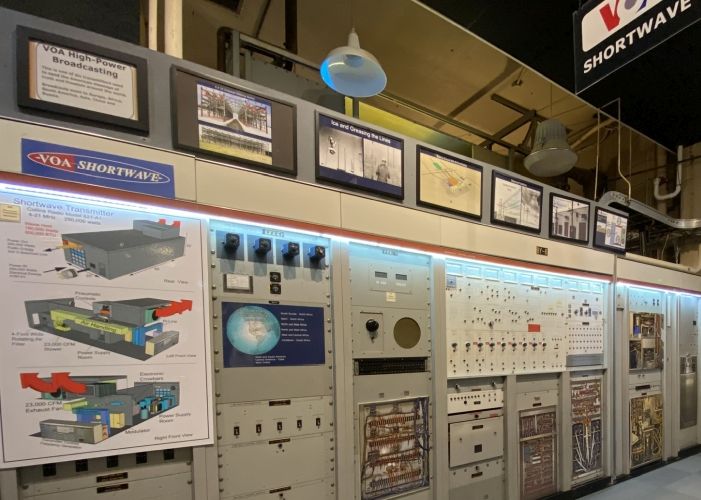 Automatic tuning controls for the Collins 250 kW Tx