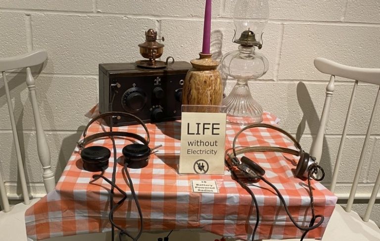 Typical listening environment in the 1920s.